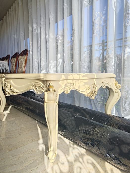 Vând Masă Lemn Masiv