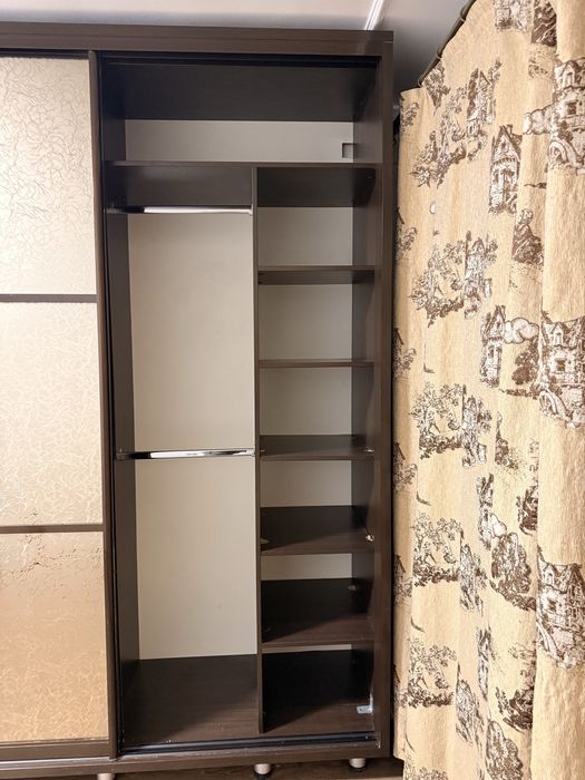 Шкаф купе зеркальный