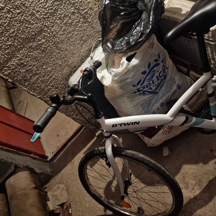 Bicicleta copii 6-9 ani