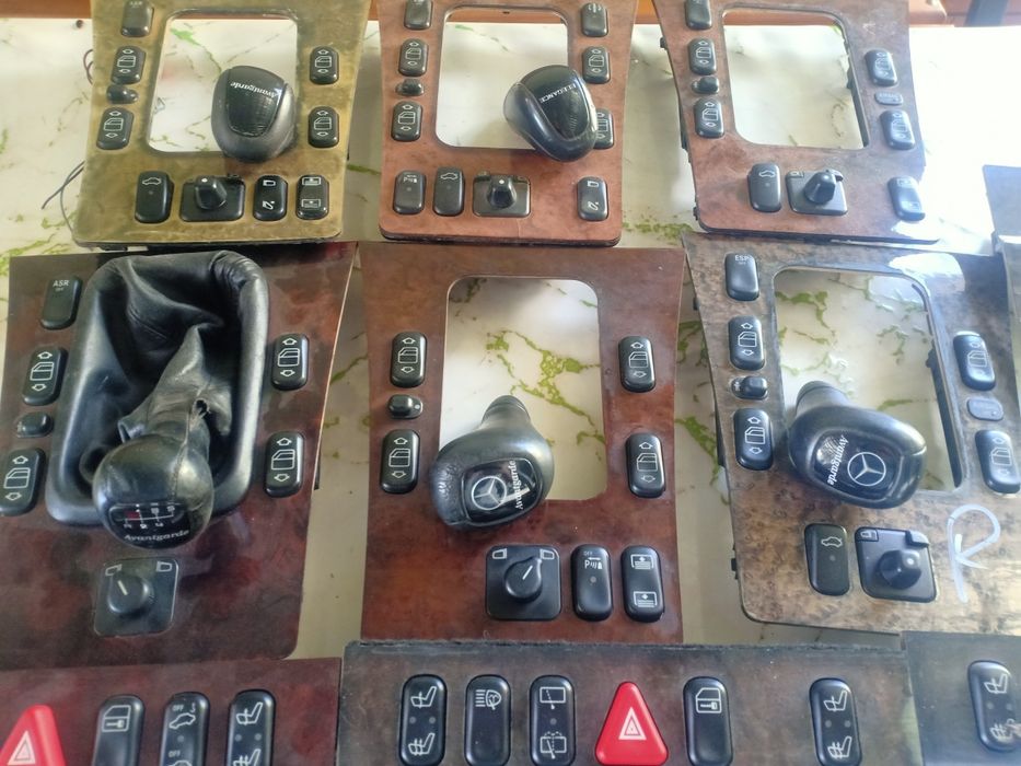 Мерседес.210 блок стеклопадемников.