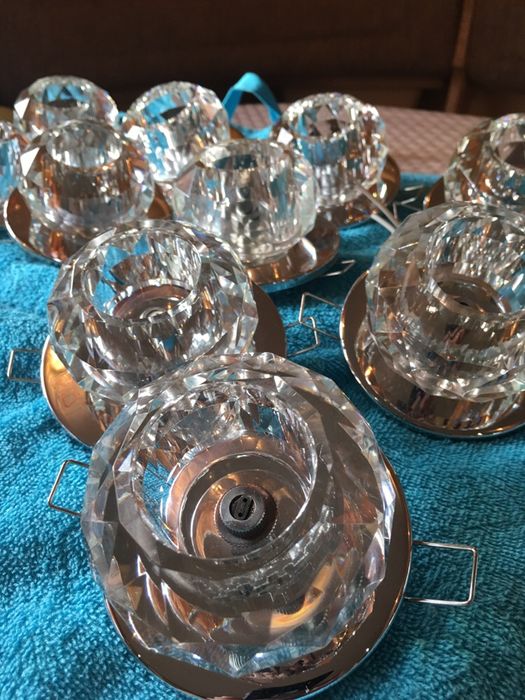 Продам потолочные софиты.