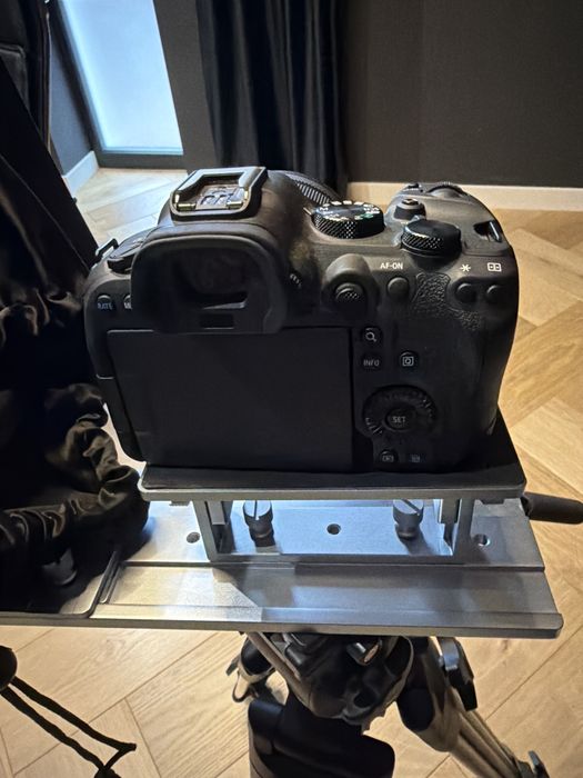 Canon EOS R6 + RF 35mm + teleprompter FEELWORLD + setup complet