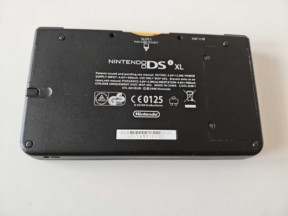 Nintendo DSi XL - качени много игри