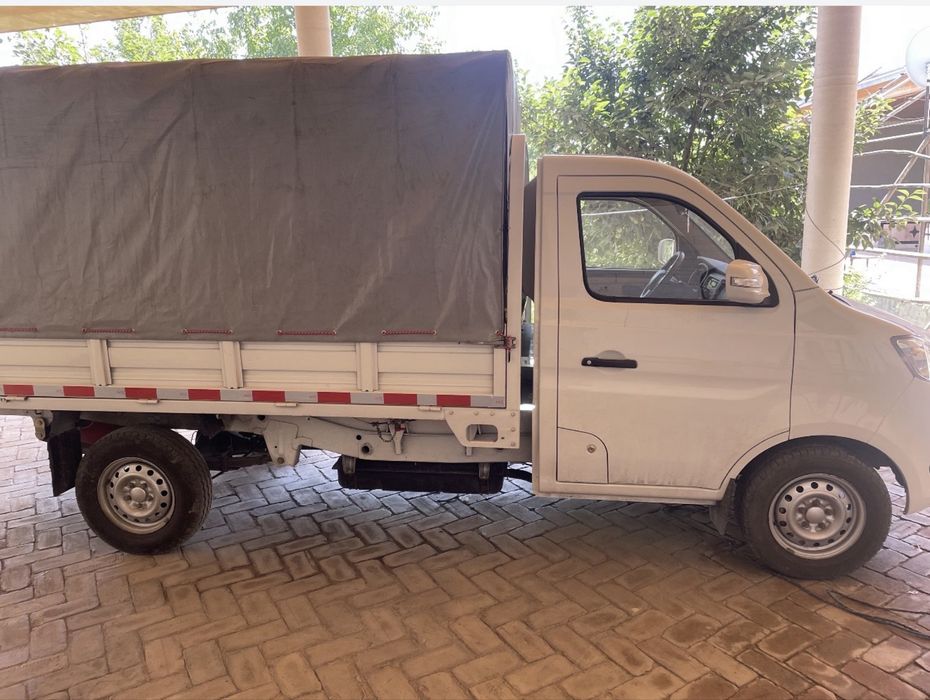 Changan T3 2023 год