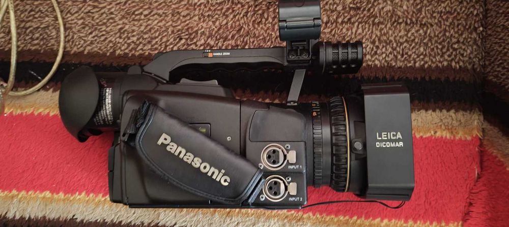 Camera video Panasonic AG-DVX100B (tape)