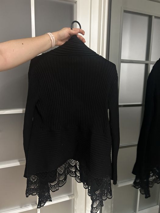 Cardigan negru cu detalii din dantelă