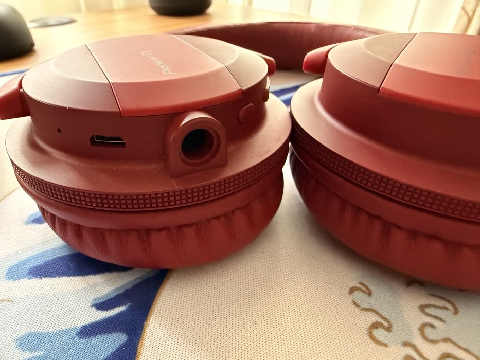 Căști DJ Pioneer HDJ-CUE1BT Bluetooth – Vișinii
