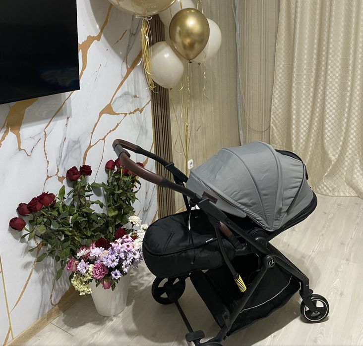 Коляска с маневренными колесами