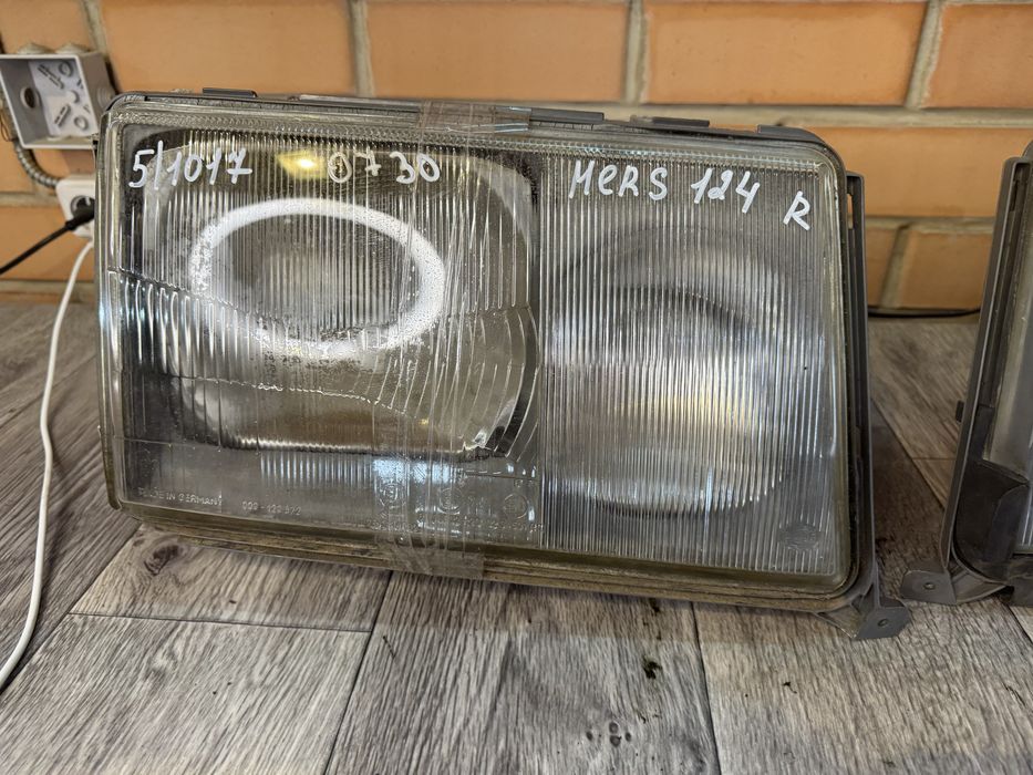 Фары на Мерседес 124 дорест