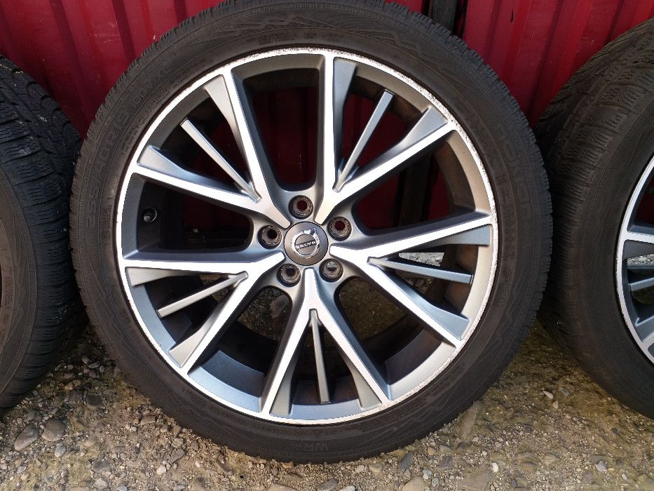 Jante R19 VOLVO S60 V60 Xc60 Xc70 S90 V90 CC 5-Triple Spoke Matt
