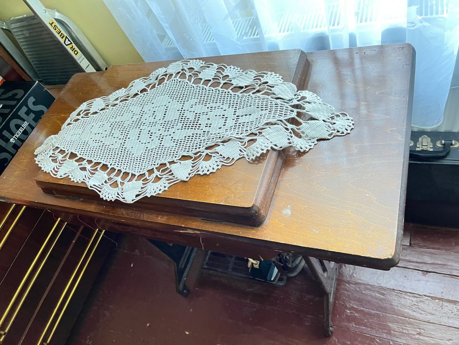 Антикварна шевна машина