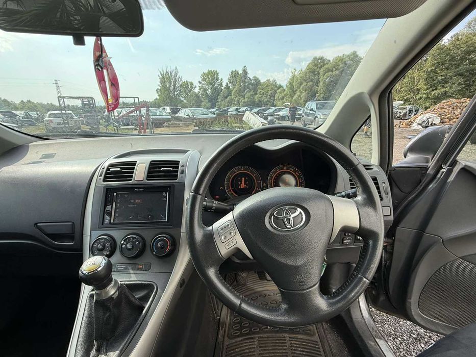 Toyota Auris 1.6 124 Dual VVT-i, 2007г НА ЧАСТИ