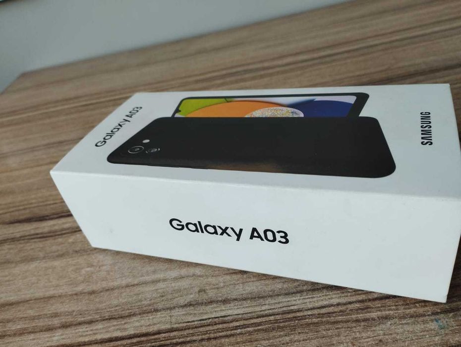 Samsung galaxy A03 новый