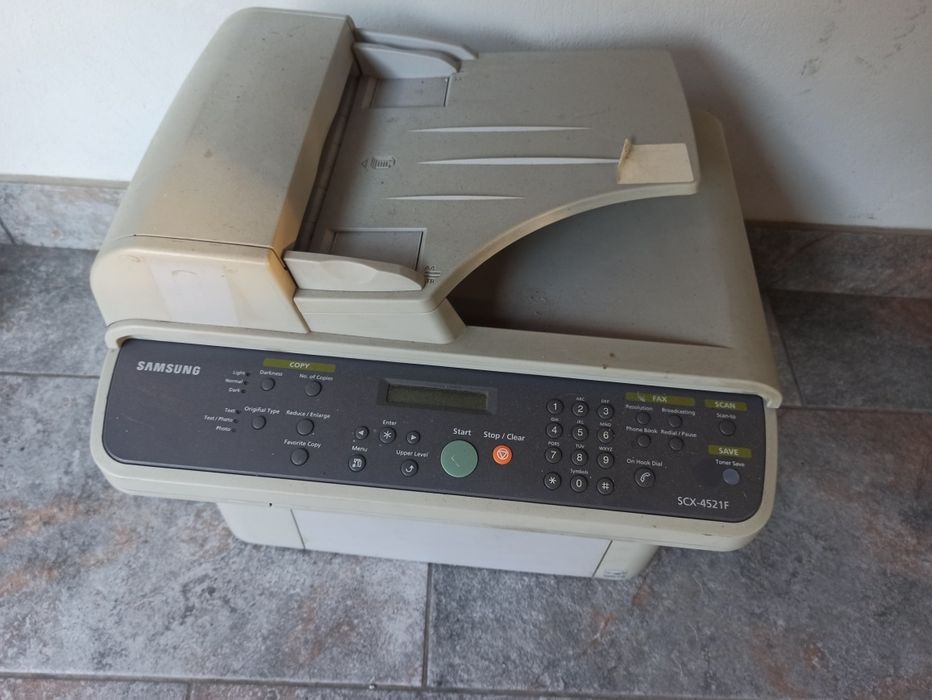 Monitor, imprimanta, unitate