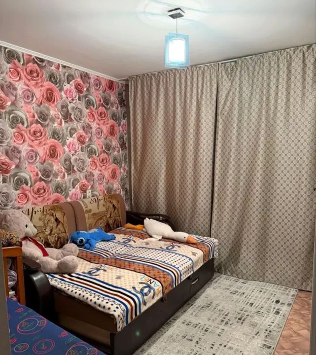 продам 2-х ком. 54кв. 3мкр. 2-этаж