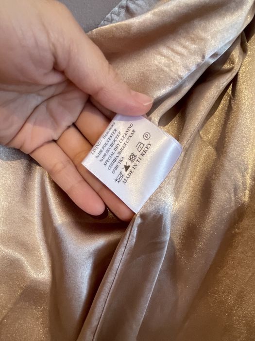 Продается Новое пальто