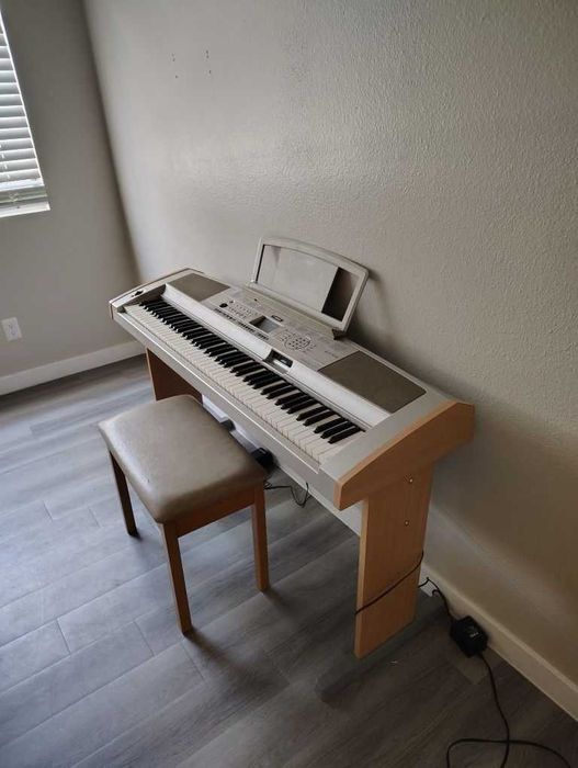 Пиано - Синтезатор Ямаха