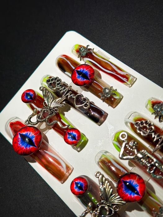 Накладные ногти (типсы) ручная работа