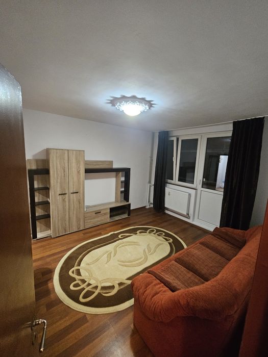 Închiriez apartament 2 camere