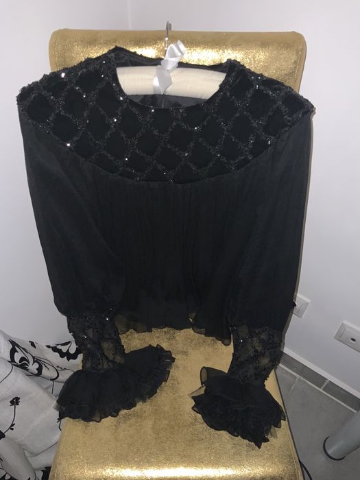 Bluza de ocazie Iulia Ghenea si Emilia Tudoran