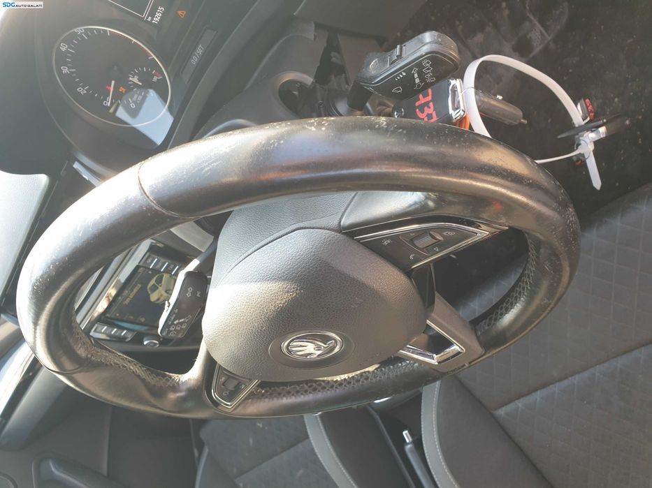 Volan Piele 3 Spite cu Comenzi FARA Airbag Skoda Rapid 2012 - 2017 [K4393]