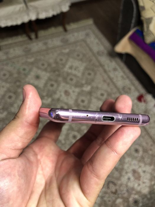 Обменяю samsung s20fe