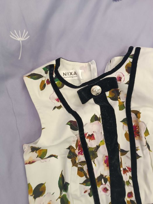 Рокля на цветя Nixa