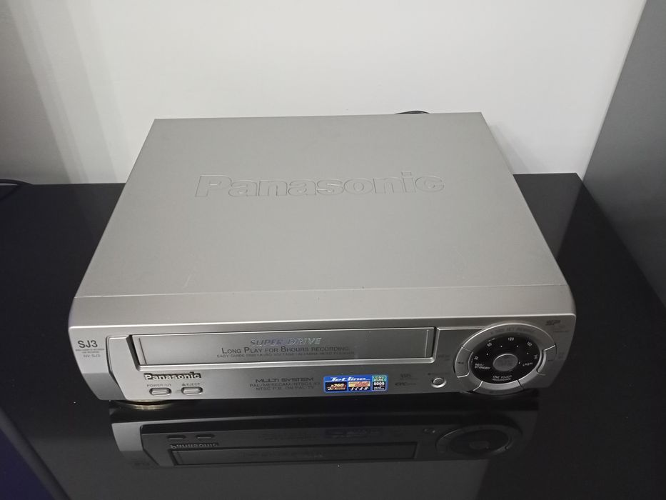 видеомагнитофон Panasonic NV- SJ3.Japan