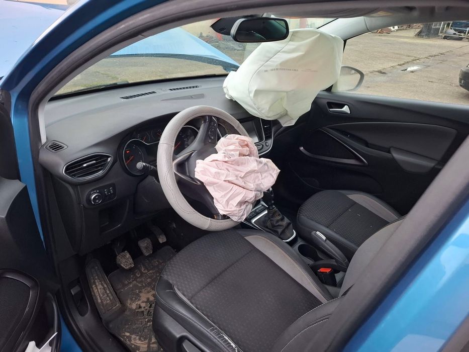Opel crossland x