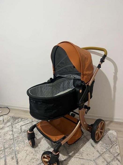 Коляска почти новая