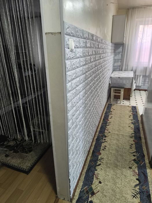 1 комнатная с мебелью и теникой в 1 микрорайоне