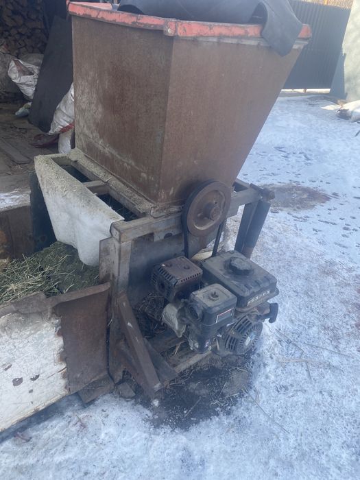 Сено дробилка ..