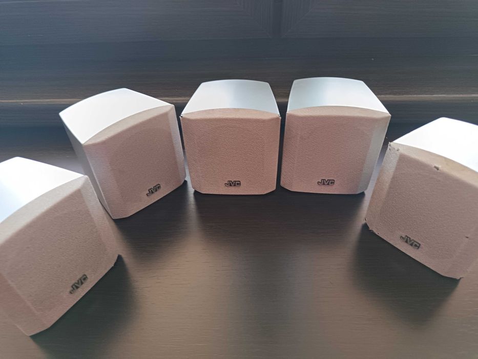 Система за домашно кино JVC