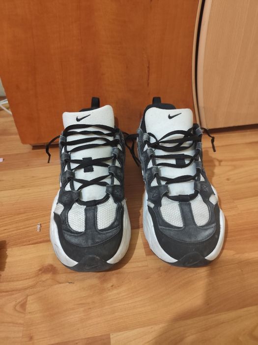 Adidași Nike tech Hera