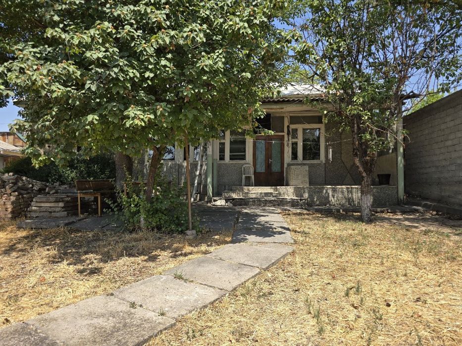 Центр Луначарского. Санаторий Турон.  8 соток.