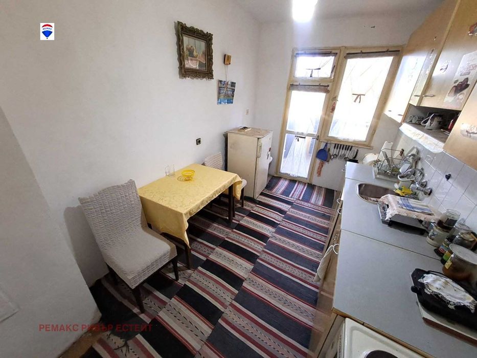 Продава се Тристаен апартамент в Русе, Дружба 3 - 89 кв.м за 509 €/кв.м - Снимка #7