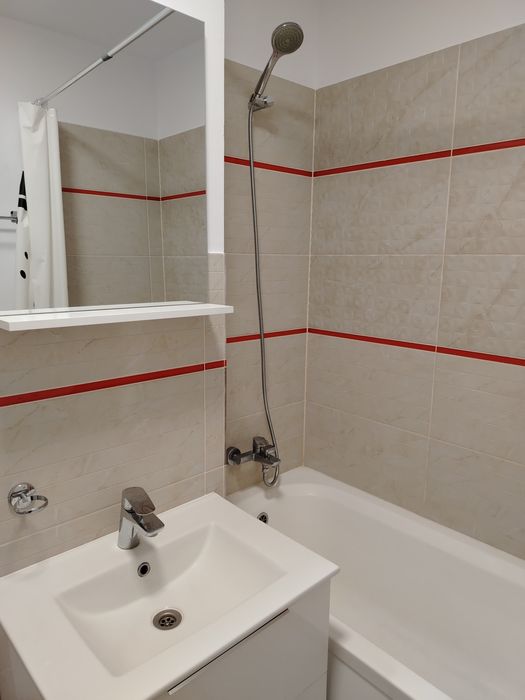 De vânzare apartament cu 2 camere,etaj 1/4,amenajat modern, Vitrometan