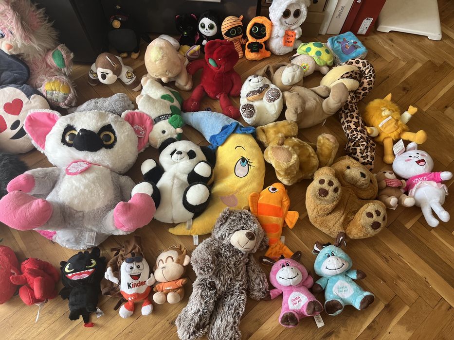 Много Играчки, запасени