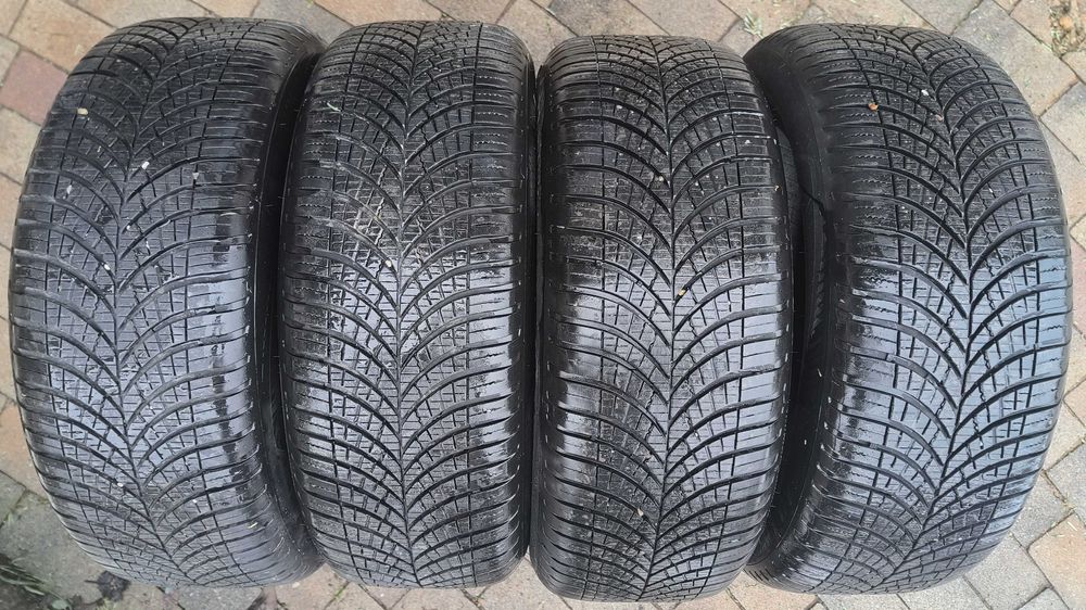 Cauciucuri/  Anvelope Goodyear 215/55 R17 (c180)