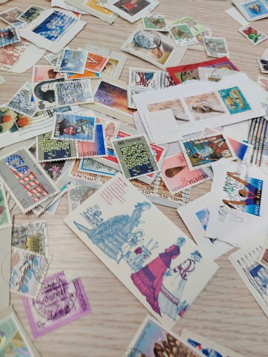 Lot masiv de timbre postale