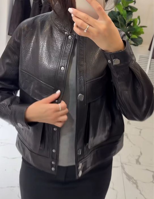 Продам кожаную куртку (джумбо)