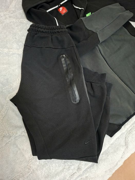 Nike tech fleece