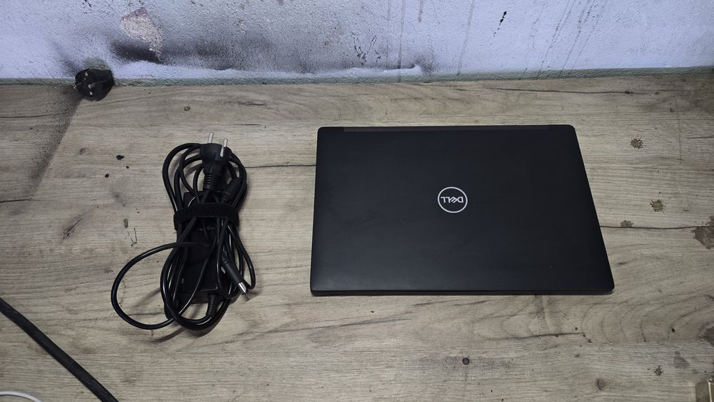 Лаптоп DELL latitude 7490