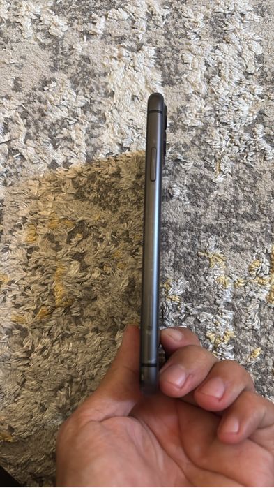 iPhone 11/128памит