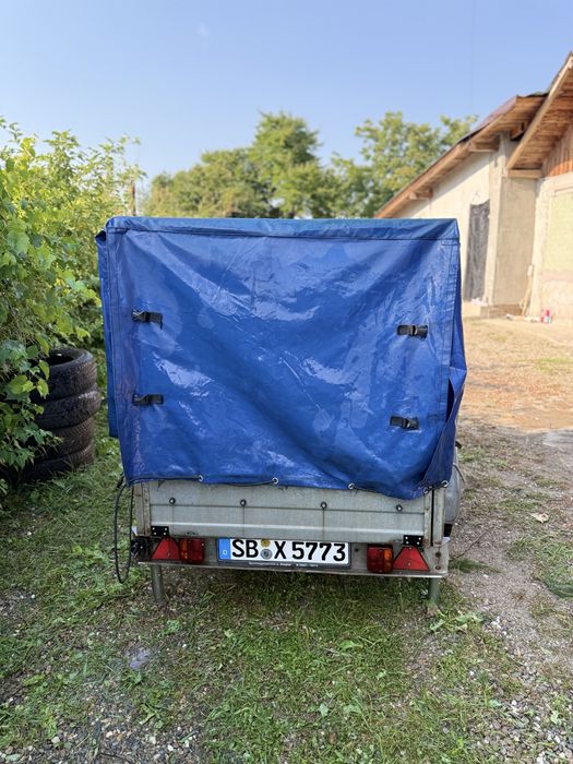 Remorca  cu prelata