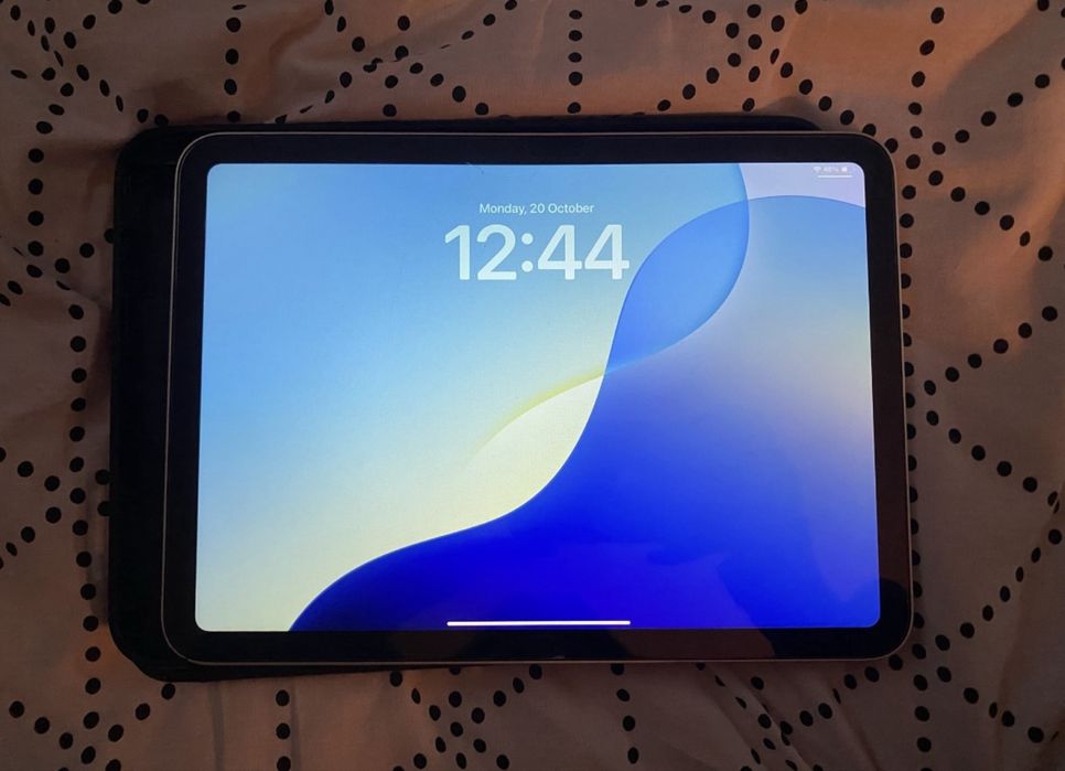 tableta Ipad 2022 10.9 silver 64GB Cititi descrierea!!!