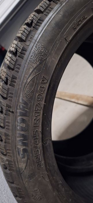 8mm! 2бр 225 45 17 Kormoran winter