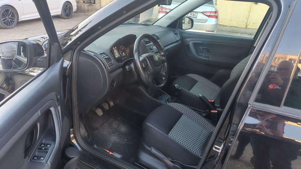 SKODA Fabia 2011 — imagine 23