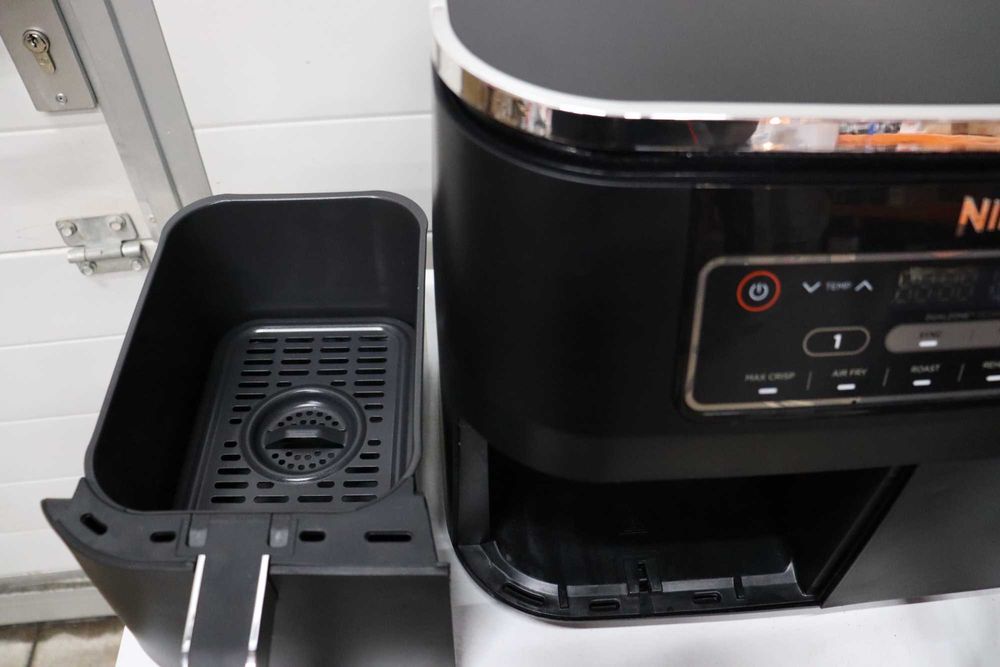 Фритюрник с горещ въздух Ninja Foodi MAX Dual Zone, 7.6L Air Fryer.