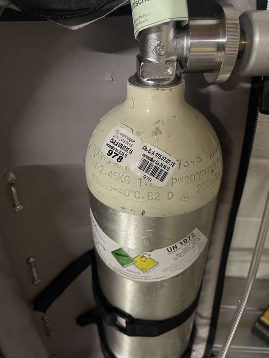 Sistem portabil cu butelie oxigen si regulator